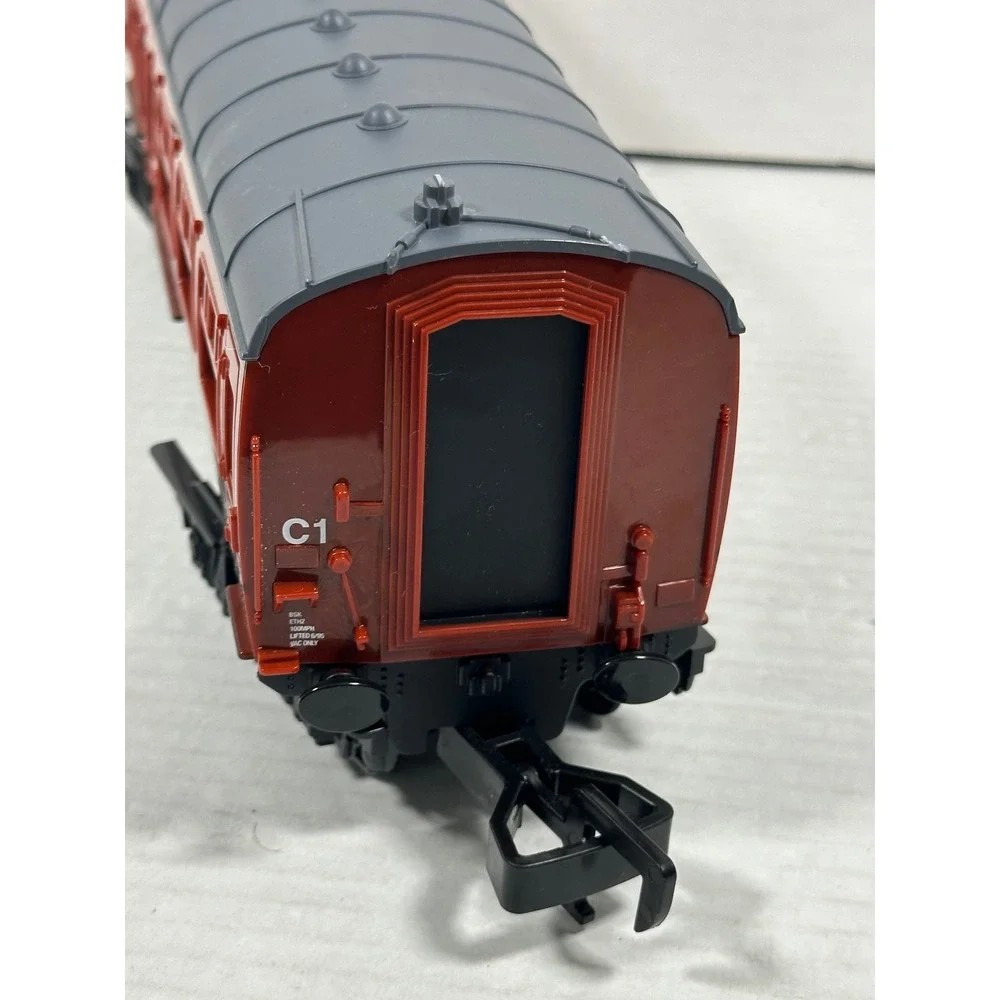 Lionel‎ Harry Potter Hogwarts Express Coach Car 99720 Maroon Train Rail